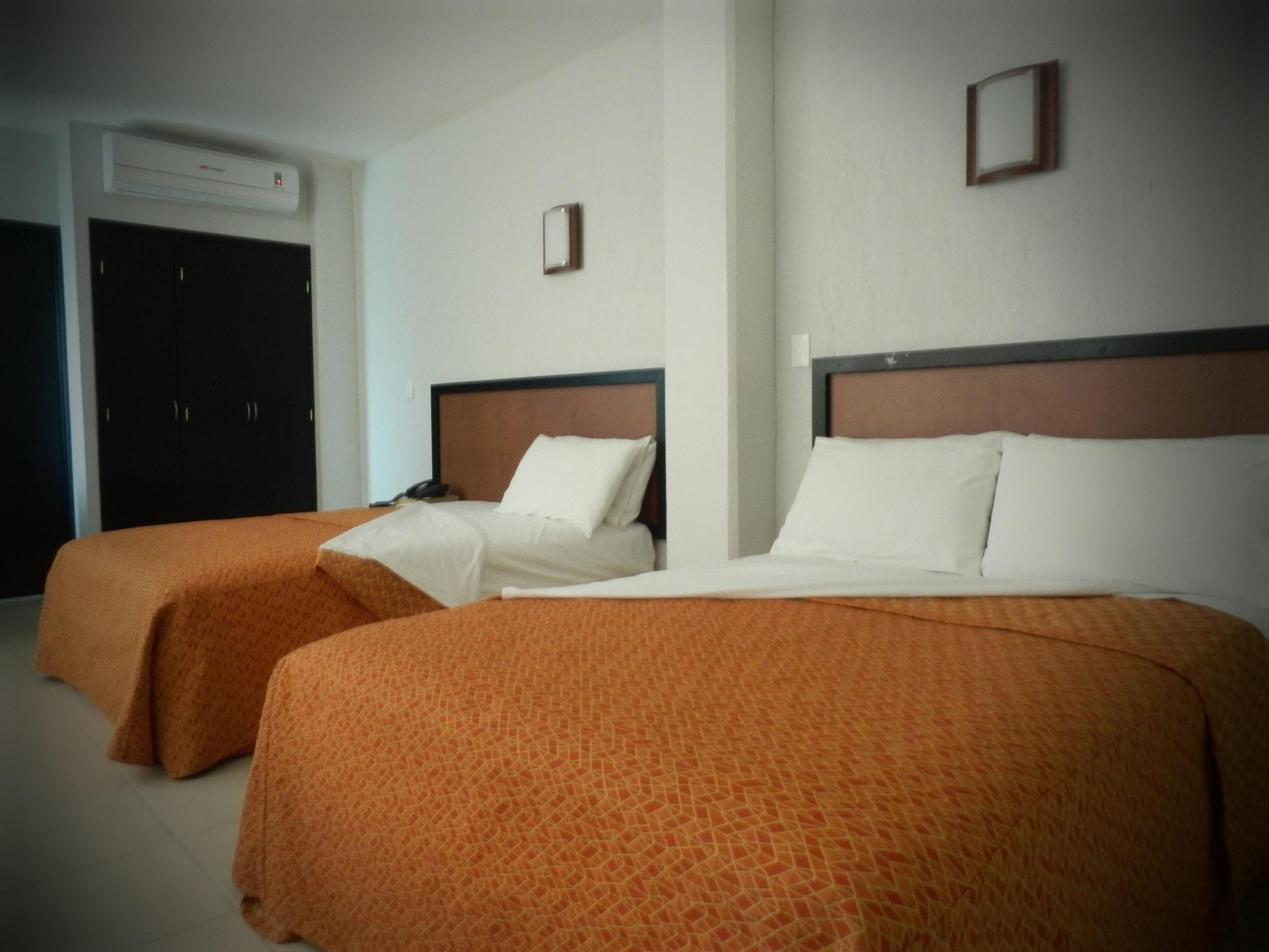 Hotel Rs Suites Тустла-Гутьеррес Экстерьер фото
