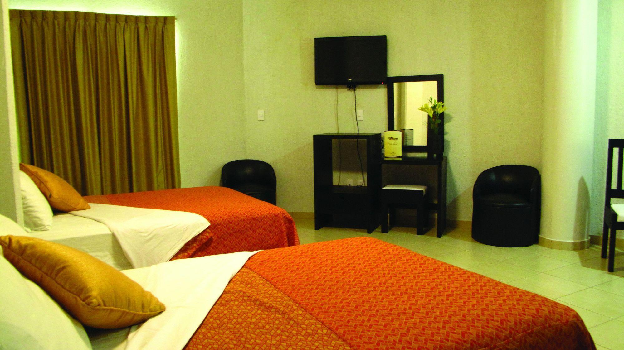 Hotel Rs Suites Тустла-Гутьеррес Экстерьер фото